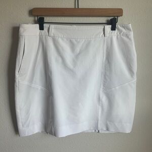 Zero Restriction Size 12 White Golf Tennis Skort Skirt